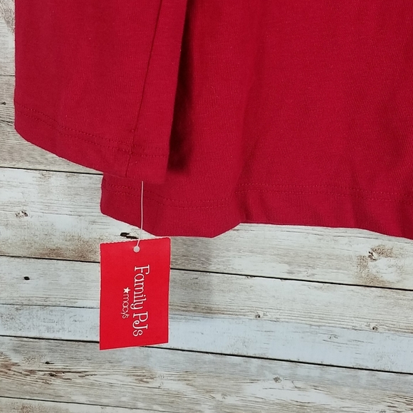 Macy's, 0069, Red PJs, long sleeves, Sz M - Picture 4 of 5